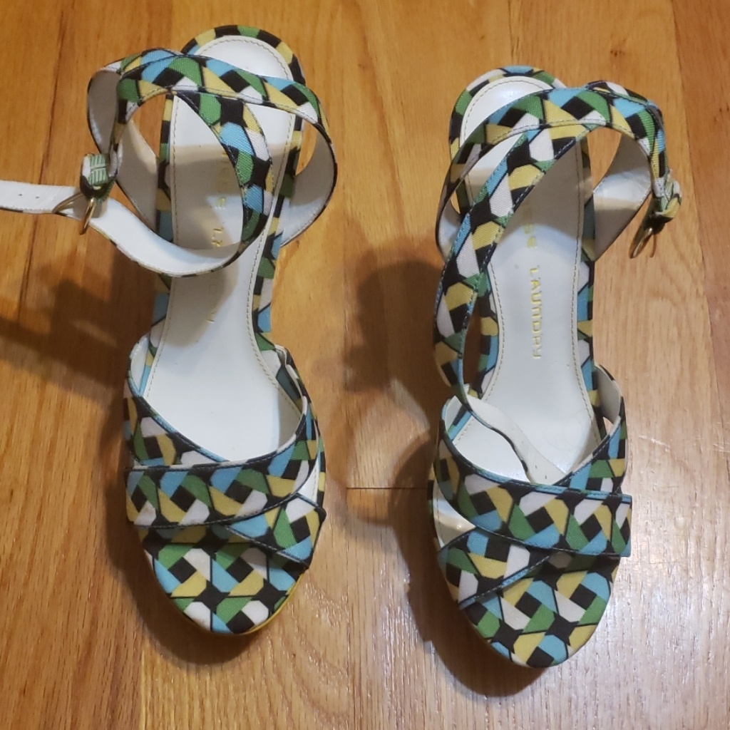 Chinese Laundry Platform SandalsUsed One Or Twice As Is